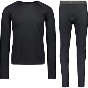 Photo taken at STOODIO Oy MERIINO 180 g pesukomplekt (suurus XS)