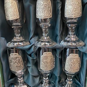 271763740_303933808385245_1364339651341674068_n Viinapitsid jalaga, 6 tk, kinkekarbis (nr 2)