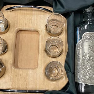 41C Viinapitside komplekt puidust alusel