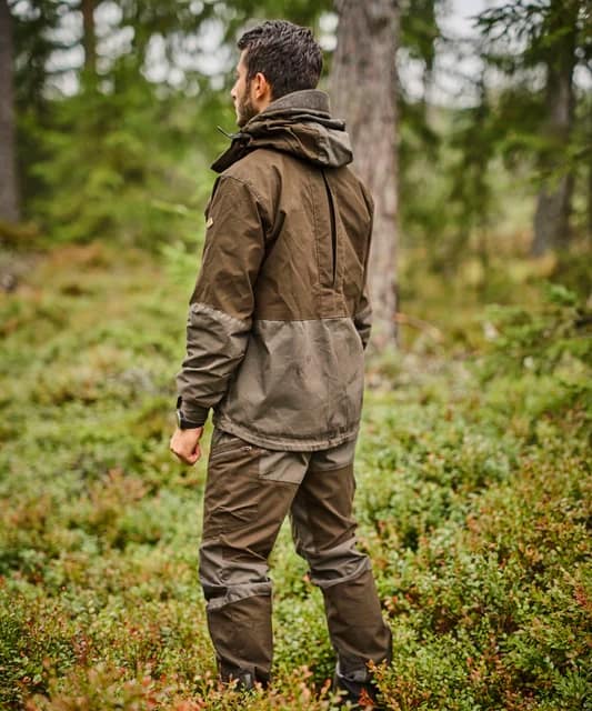 5996-743-42_Pinewood-Env-0001-0013-0074_5997-722_5996-743 PINEWOOD Furudal Tracking green komplekt