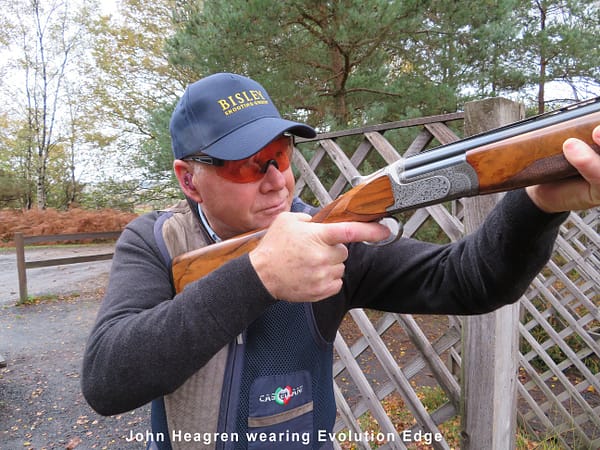 John-Heagren-wearing-Evolution-Edge Edge 5 laskmisprillide komplekt