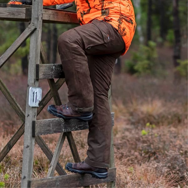 5885-241-40_Pinewood-Trousers-Abisko-2_Suede-Brown PINEWOOD Abisko soojad jahipüksid